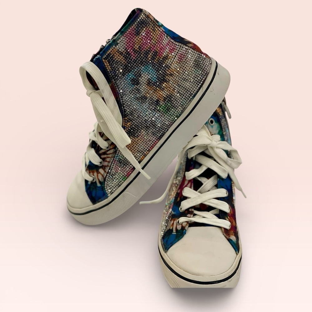 Steve Madden Girls’ JShake Rhinestone Sneakers, 3